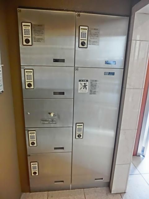 エントランス　☆あると嬉しい宅配ボックス☆