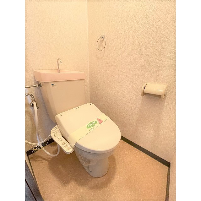 トイレ　温水洗浄便座新設☆