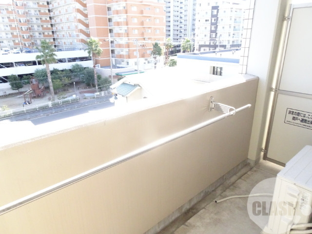 バルコニー　陽当たり良好です♪