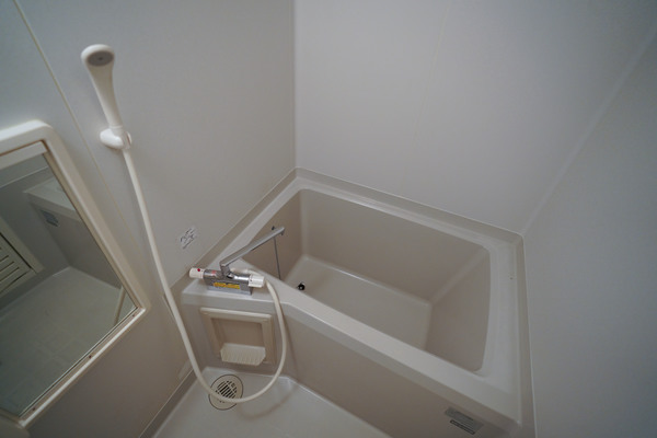 バス・シャワールーム　１階のお部屋