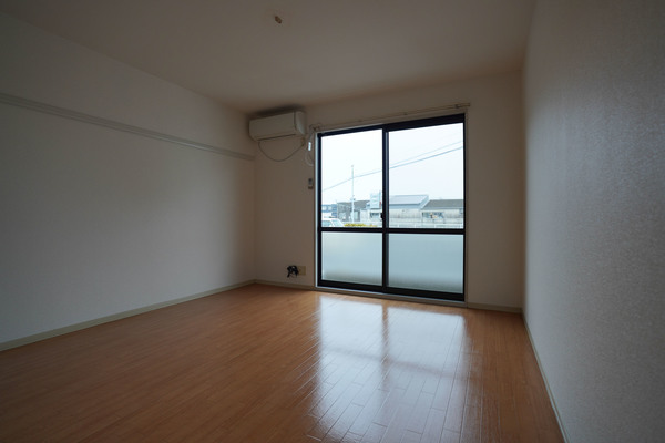 居室・リビング　１階のお部屋