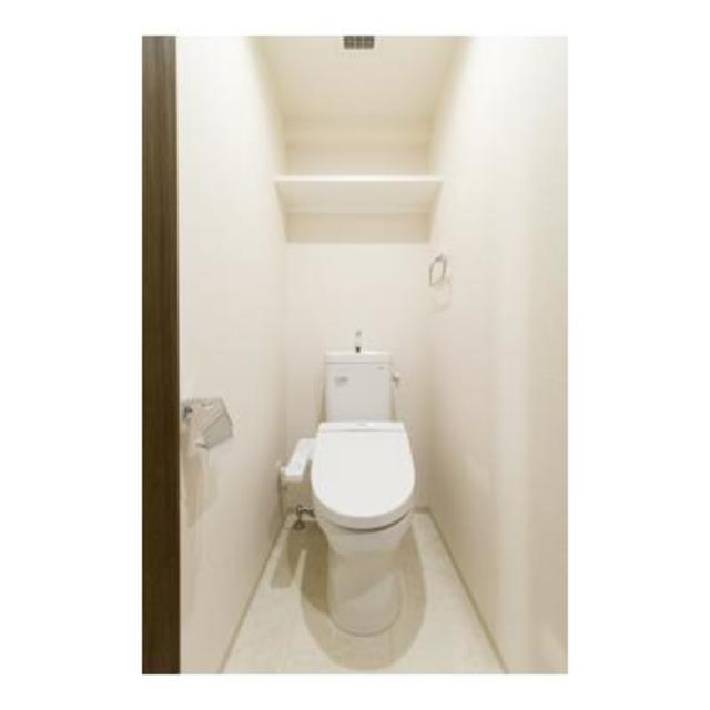 トイレ　※写真は同タイプ住戸です。