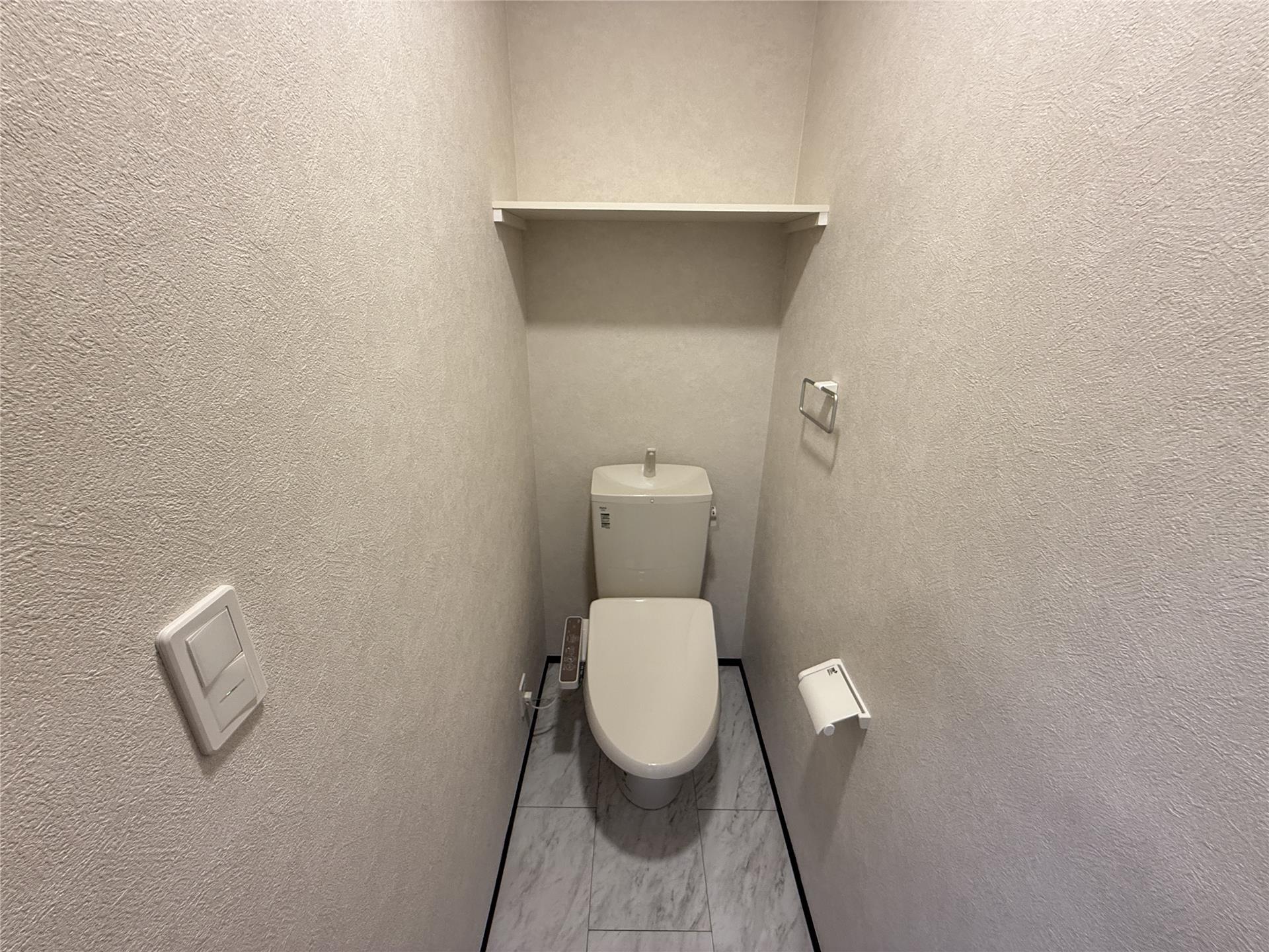 ＪＲ奥羽本線 神町駅 徒歩15分 2階建 築2年のトイレ写真