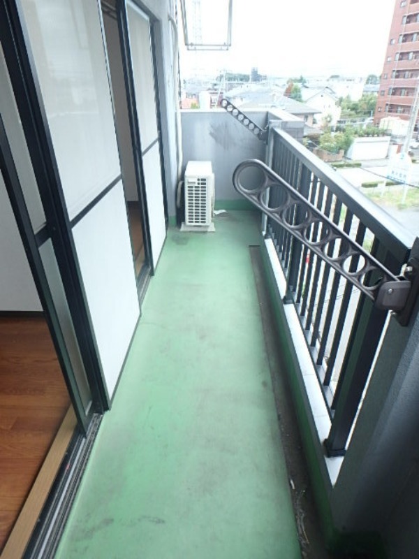 バルコニー　図面と現状に相違がある場合には現状を優先