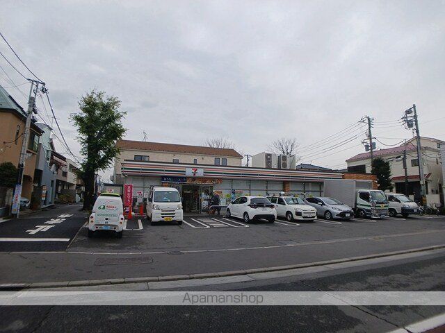 コンビニ　セブンイレブン（コンビニ）まで182m
