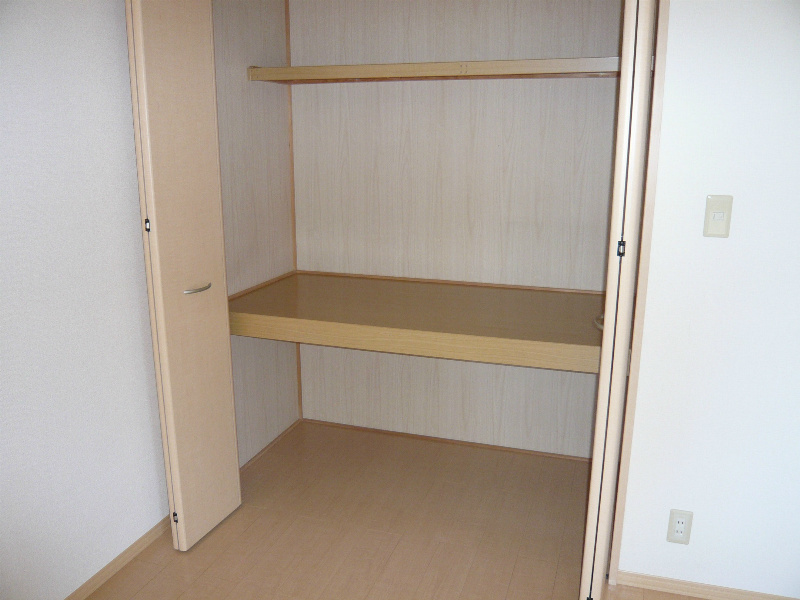 収納　写真は201号室