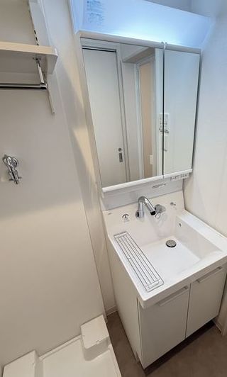 洗面設備　同仕様