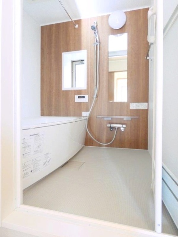 バス・シャワールーム　図面と現状に相違がある場合には現状を優先