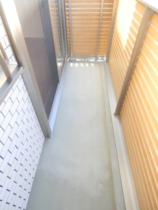 バルコニー　図面と現状に相違がある場合には現状を優先