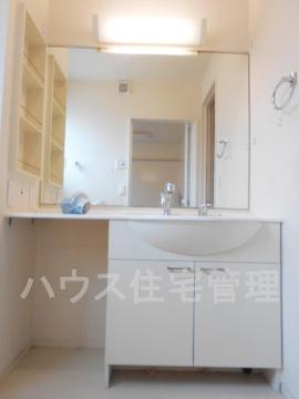 洗面設備　洗髪洗面化粧台