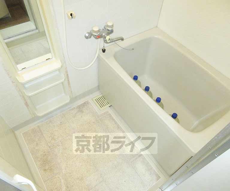 バス・シャワールーム　快適に入浴できるバスルーム・