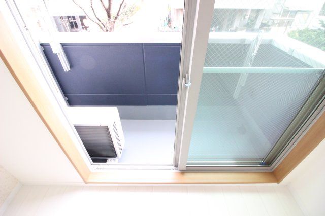 バルコニー　グラッタブルコマゴメ　北区西ヶ原3