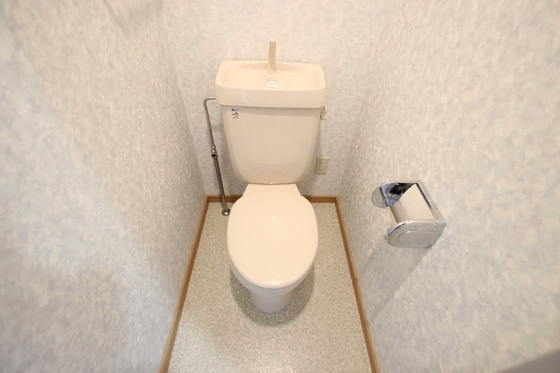 トイレ　※別の部屋の写真です※