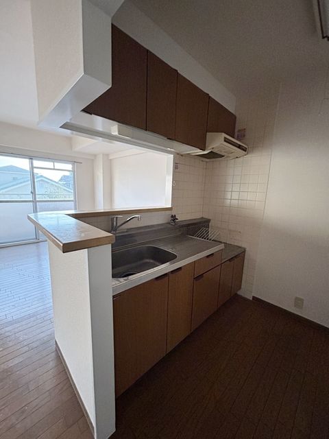 キッチン　同仕様反転タイプ