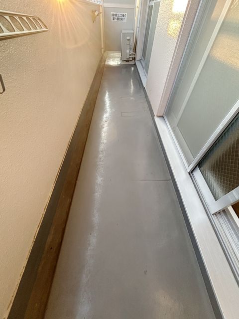 バルコニー　同仕様反転タイプ