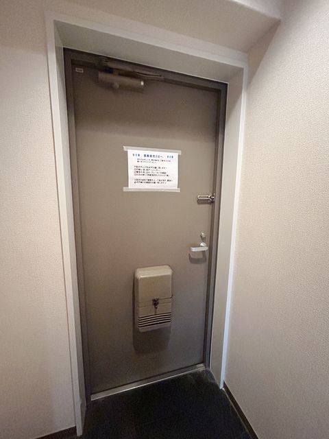 玄関　同仕様反転タイプ