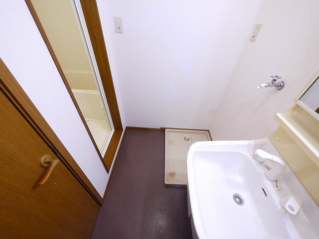 洗面設備　使いやすい洗面所です