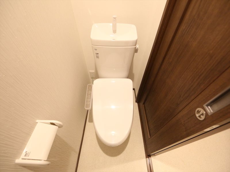 トイレ　温水洗浄暖房便座付トイレ