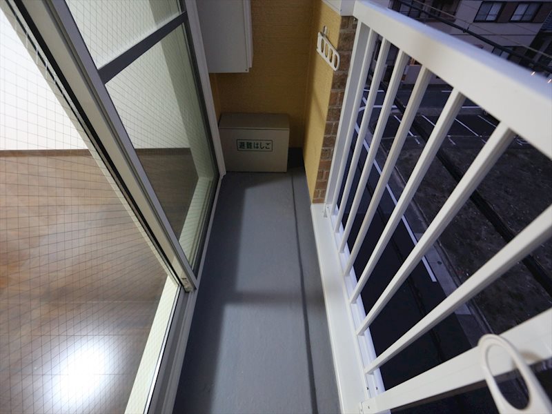 バルコニー　バルコニー