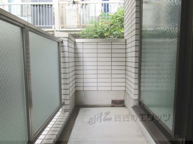 バルコニー　ベランダ