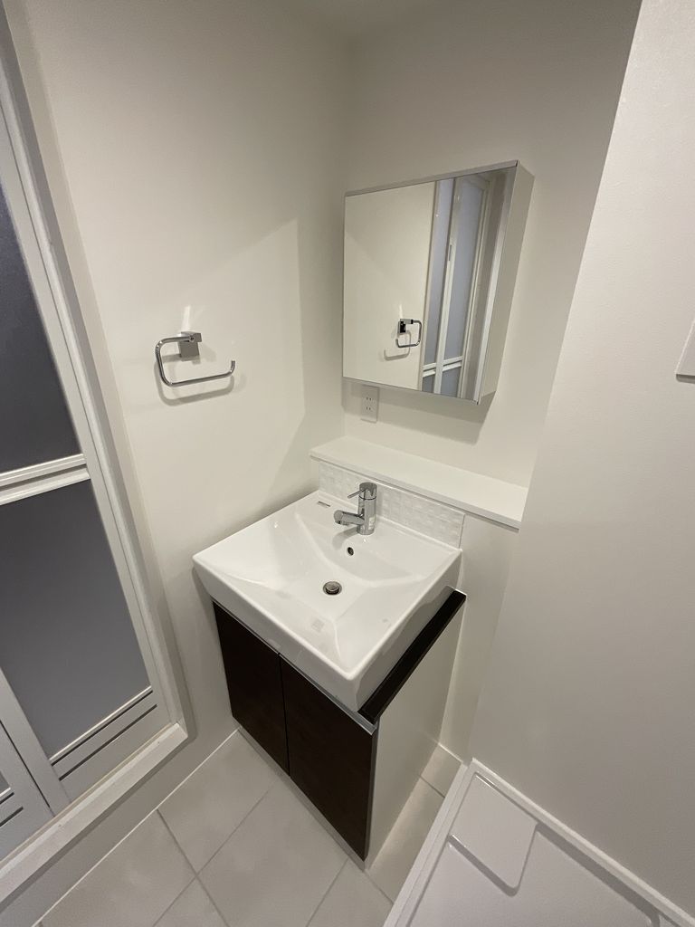 洗面設備　脱衣スペースもあります