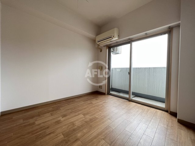 居室・リビング　ウィンヒルズ難波南　居間