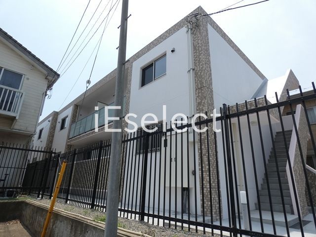 建物外観　RC造なので遮音性・耐震性に優れています。