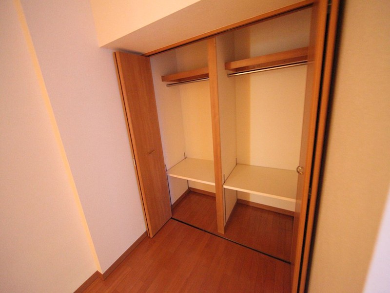 収納　広めなクローゼット２ヶ所　収納充実してます