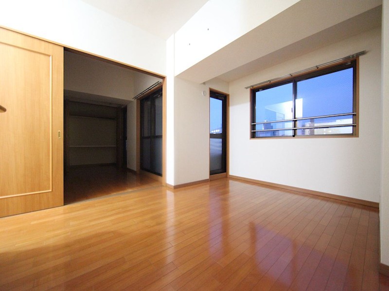 居室・リビング　リビング9.5帖　カウンターキッチン