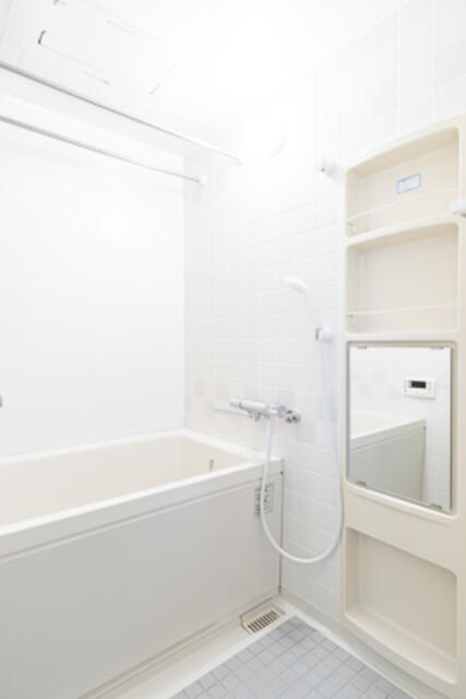 バス・シャワールーム　※写真は同タイプ住戸です。