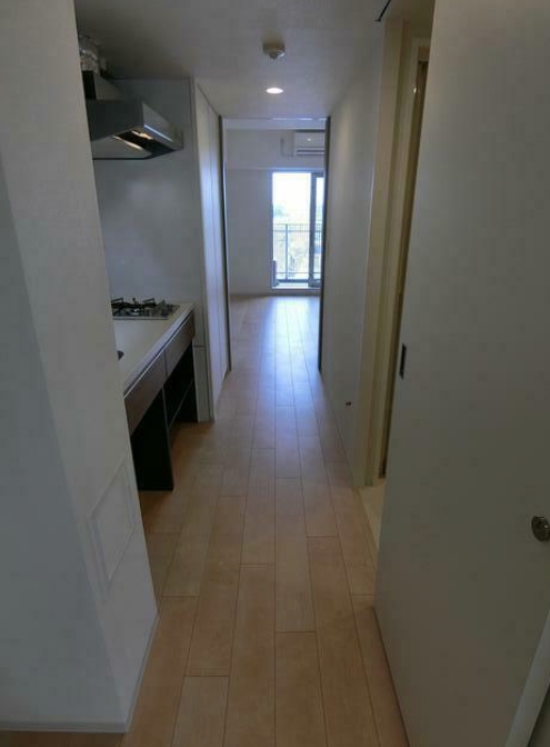 玄関　※別部屋参考写真