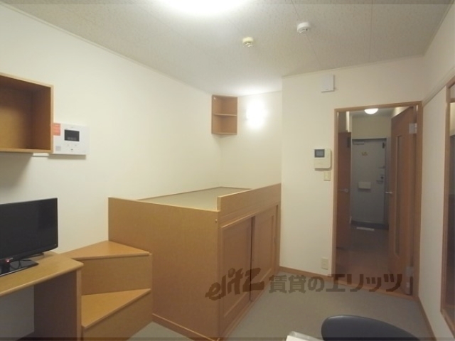 居室・リビング　玄関