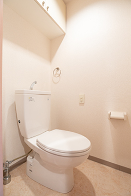トイレ　※写真は同タイプ住戸です。
