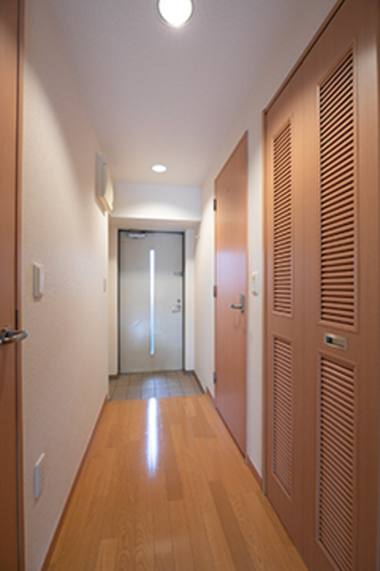 玄関　※写真は同タイプ住戸です。