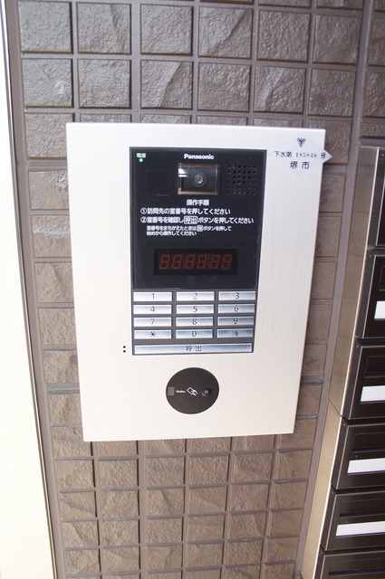 ロビー　オートロックで安心です♪