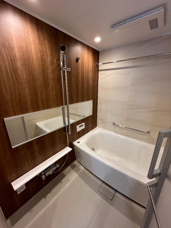 バス・シャワールーム　日々の暮らしに欠かせないお風呂です