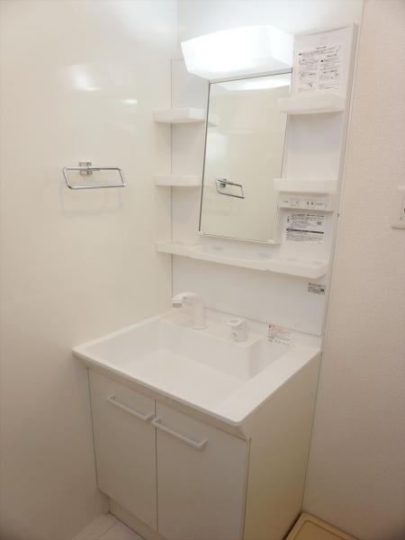 洗面設備　洗面所