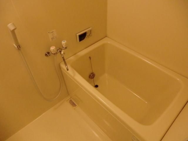 バス・シャワールーム　いつでもあったか追焚浴室