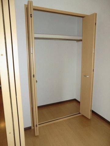 収納　たっぷりクローゼット収納