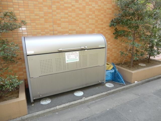 庭　ゴミステーション完備