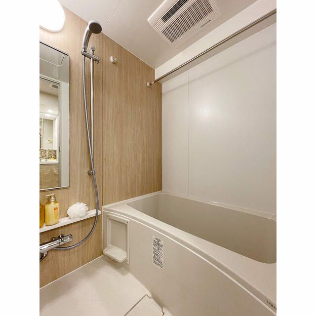 バス・シャワールーム　☆くつろげるお風呂☆ ※家具小物等は付きません