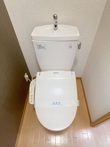 トイレ　別号室参考写真