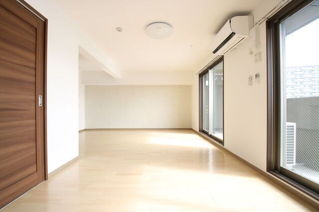 居室・リビング　※別室の参考写真の為、現況優先です。