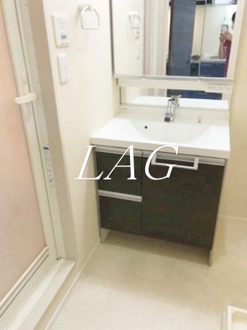 洗面設備　独立洗面台です。