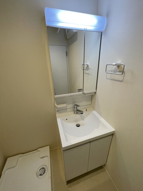 洗面設備　★二面鏡付き洗面台★