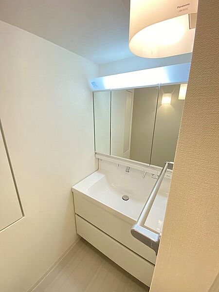 洗面設備　忙しい朝には欠かせない洗面所です