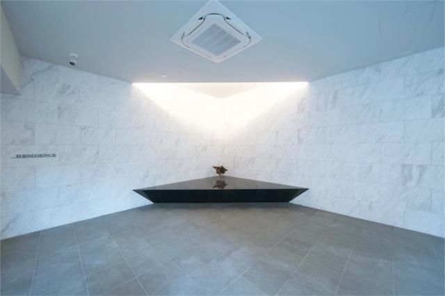 エントランス　建物の内部です