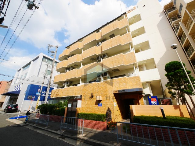 建物外観　外観は落ち着いています