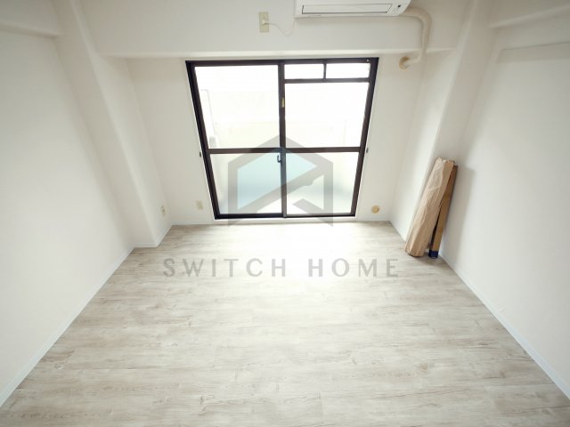 居室・リビング　ゆったりした洋室です