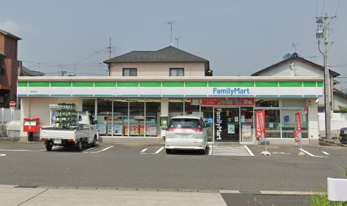コンビニ　ファミリーマート港福田店（コンビニ）まで660m